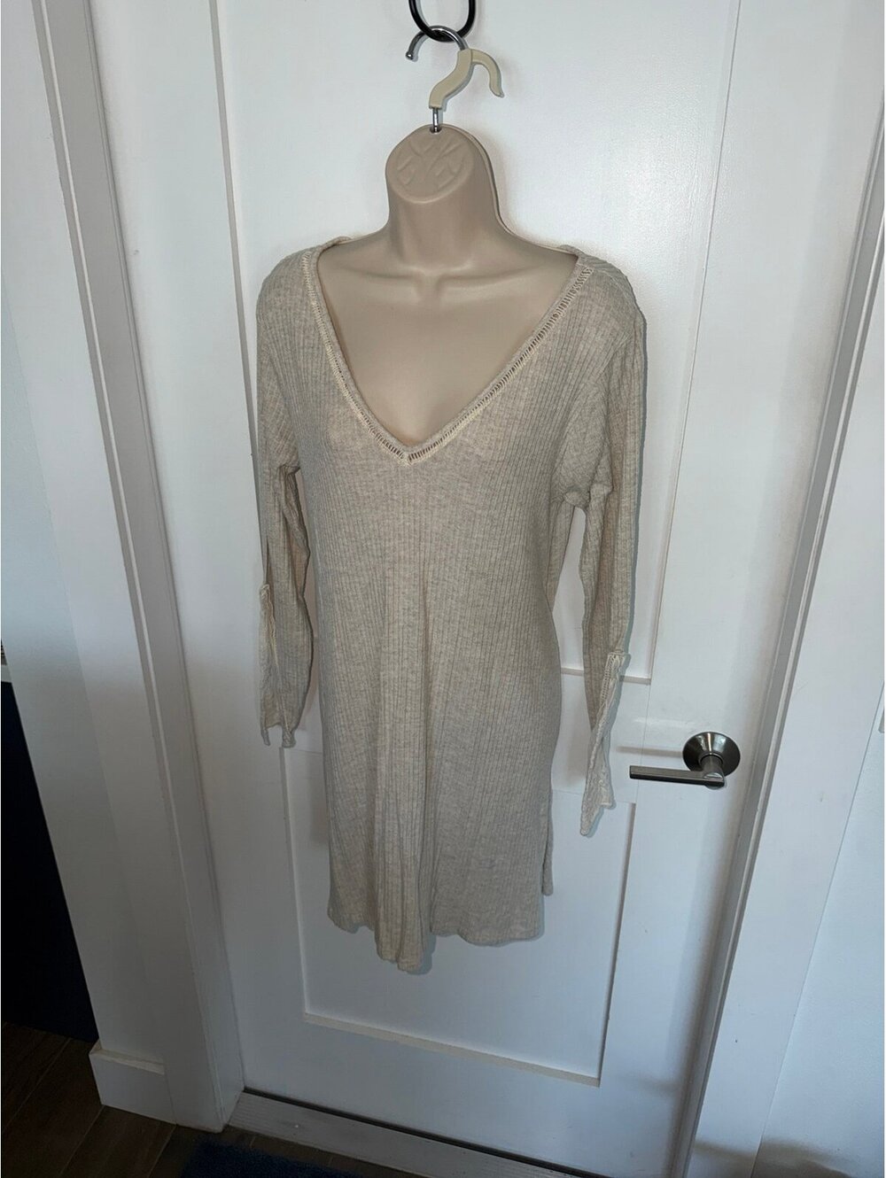 ALYA Sweater dress Country long sleeve lace boho medium fits large beige v neck